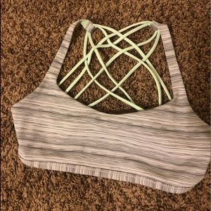 Lululemon sports bra size 8